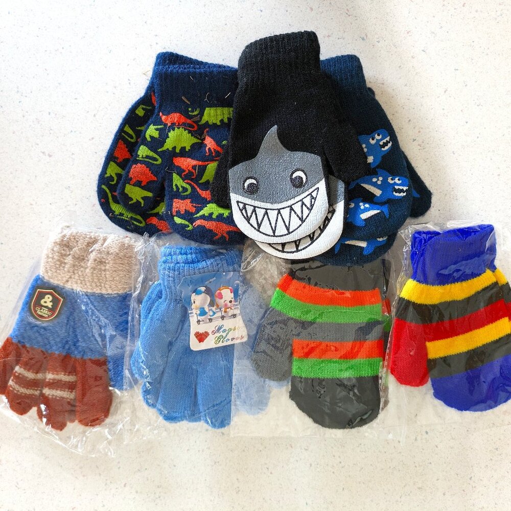 Set of 7 Kids Mittens/Gloves - 4 NWT